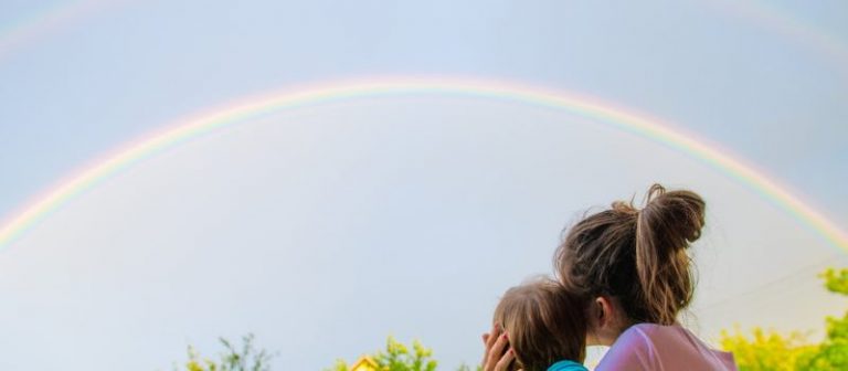 Kinderen opvoeden in regenboogtijd